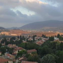Karmiel:  in the morning